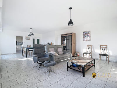 Appartement - 110 m² - 5 pièces