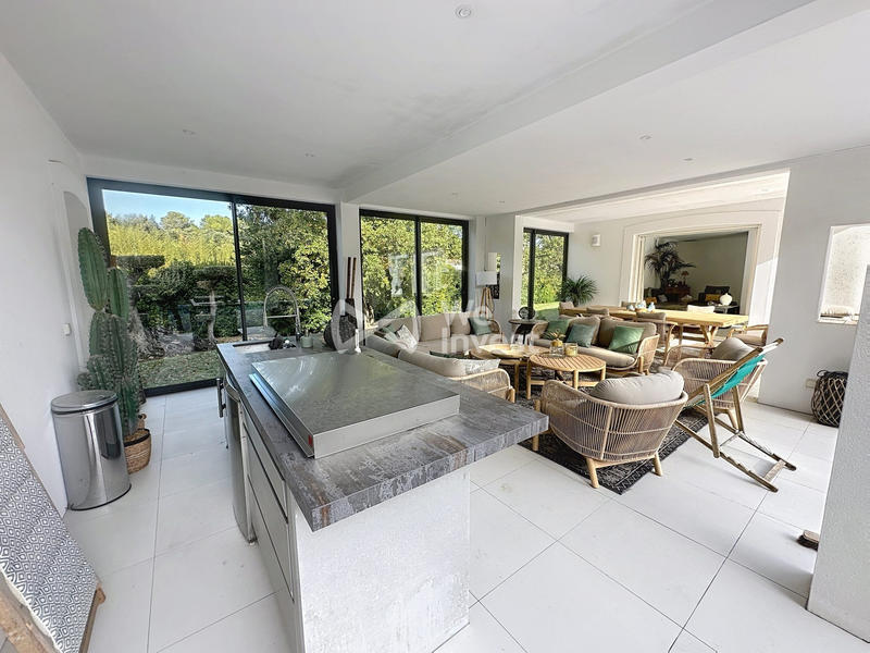 Maison contemporaine - 200 m² - 6 pièces