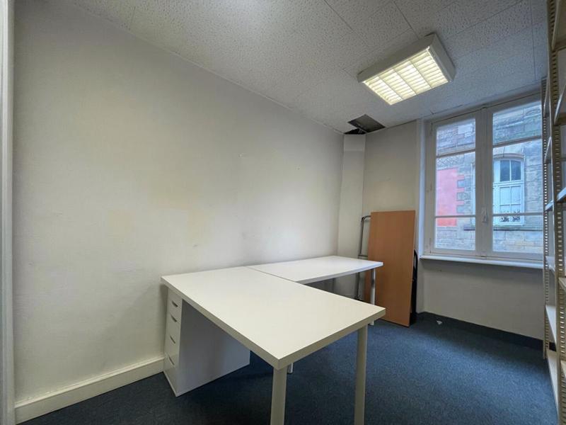 Immeuble - 98 m² - 5 pièces