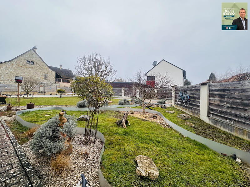 Maison - 226 m² - 6 pièces