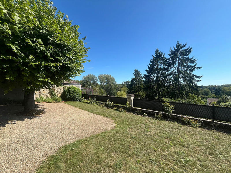 Maison - 215 m² - 7 pièces