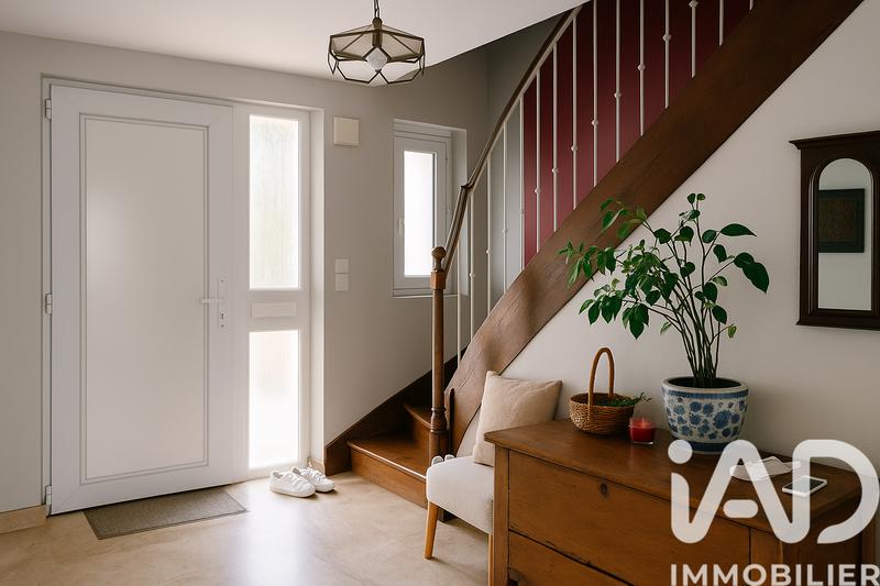 Maison - 215 m² - 8 pièces