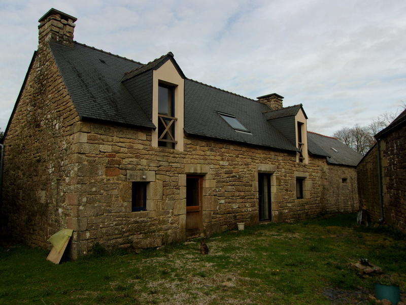 Maison - 96 m² - 5 pièces