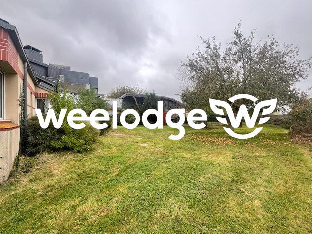 Maison - 320 m² - 12 pièces