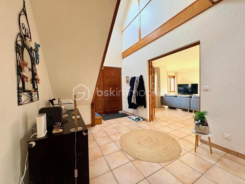 Maison traditionnelle - 155 m² - 7 pièces