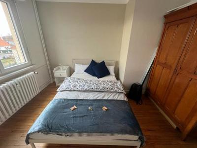 Chambre - 11 m² - 3 pièces