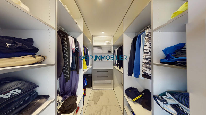 Maison contemporaine - 179 m² - 6 pièces