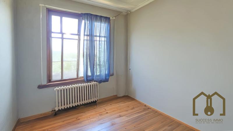 Maison - 212 m² - 9 pièces