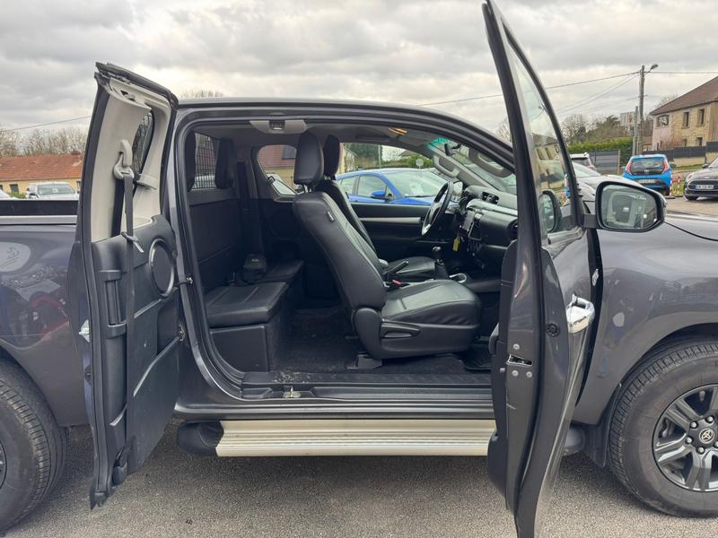 Toyota Hilux X-Tra Cabine 2.4l d-4d 4x4 - Bva Legende