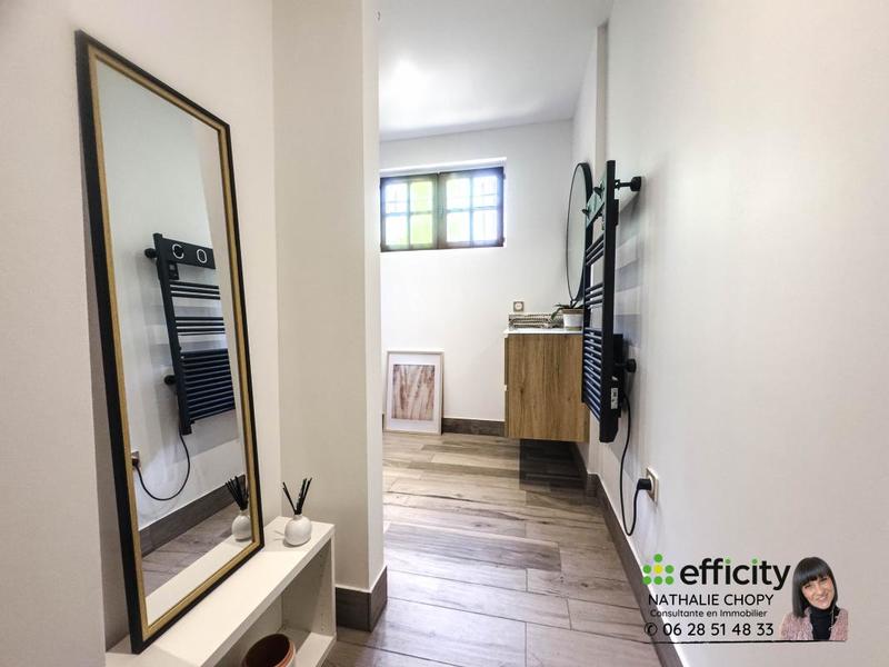 Maison - 199 m² - 7 pièces