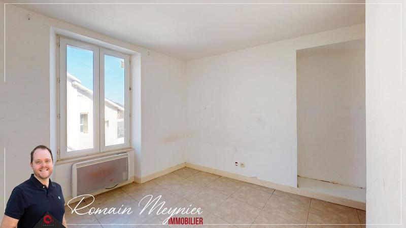 Immeuble - 180 m² - 9 pièces
