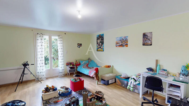 Maison - 128 m² - 7 pièces