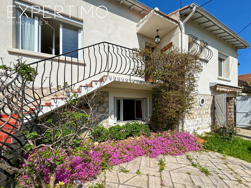 Maison - 161 m² - 7 pièces