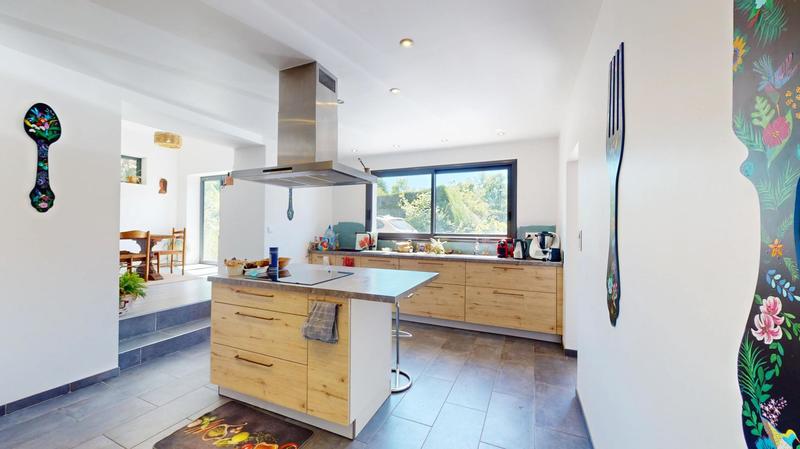 Maison - 140 m² - 7 pièces