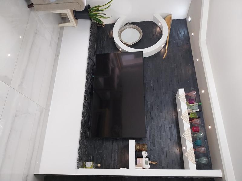 Maison - 220 m² - 10 pièces