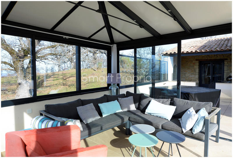 Propriété - 320 m² - 10 pièces