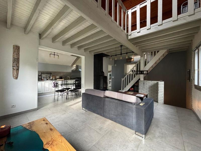 Maison - 169 m² - 4 pièces