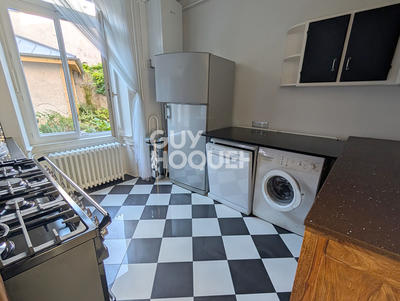 Appartement - 80 m² - 3 pièces