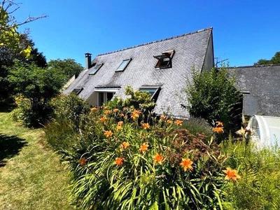 Maison - 96 m² - 4 pièces