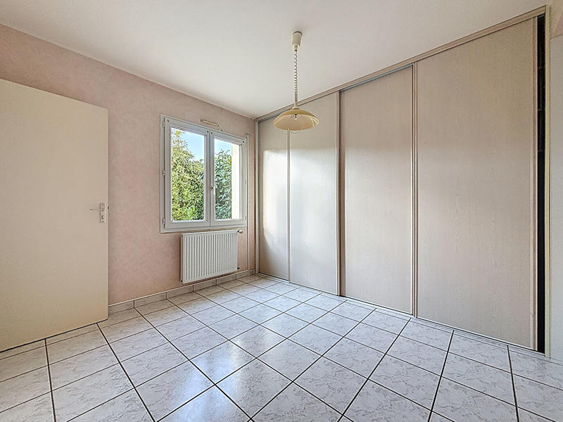 Maison - 93 m² - 5 pièces