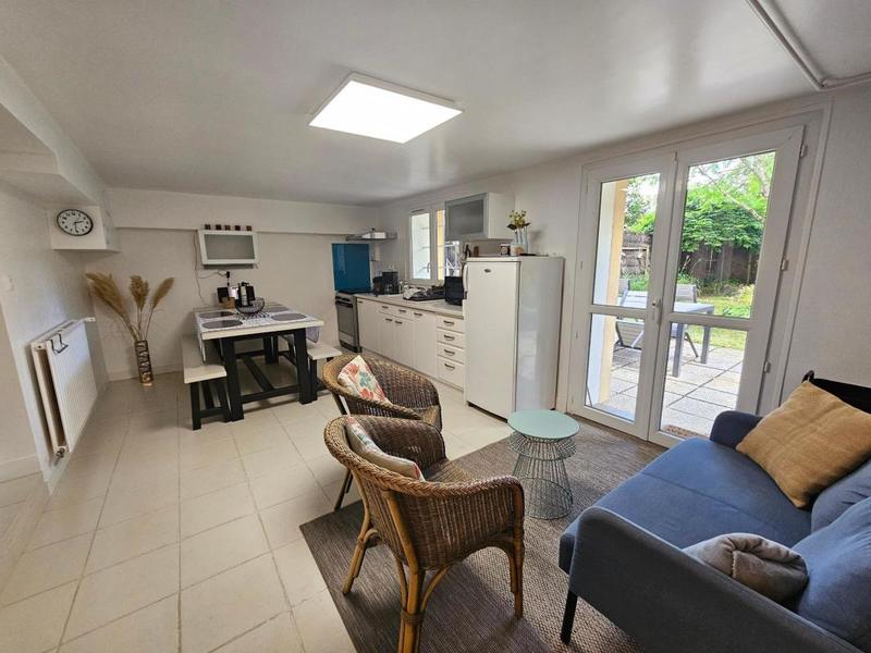 Maison - 202 m² - 8 pièces