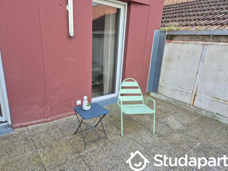 Chambre - 10 m² - 1 pièce