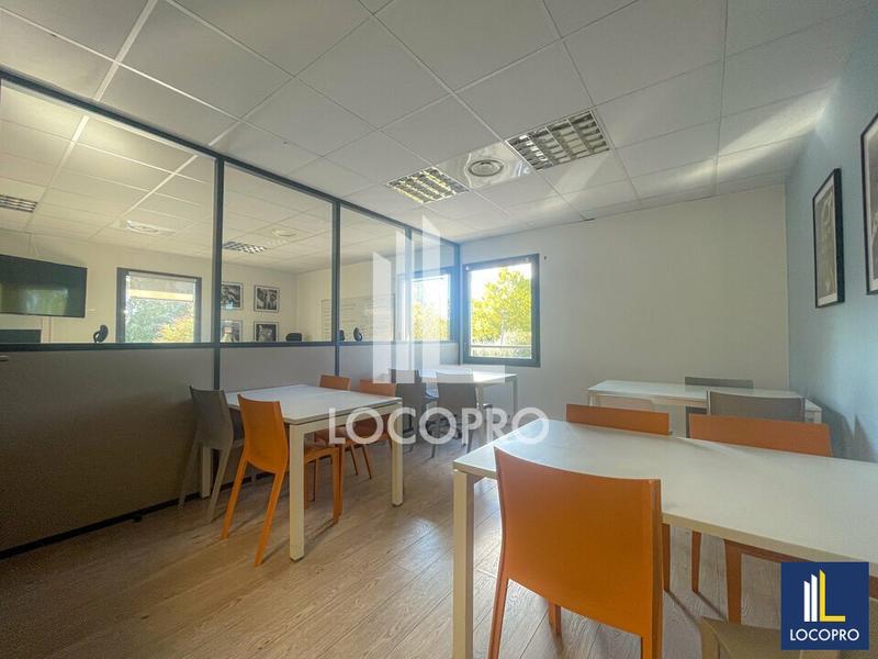 Bureau - 130 m²