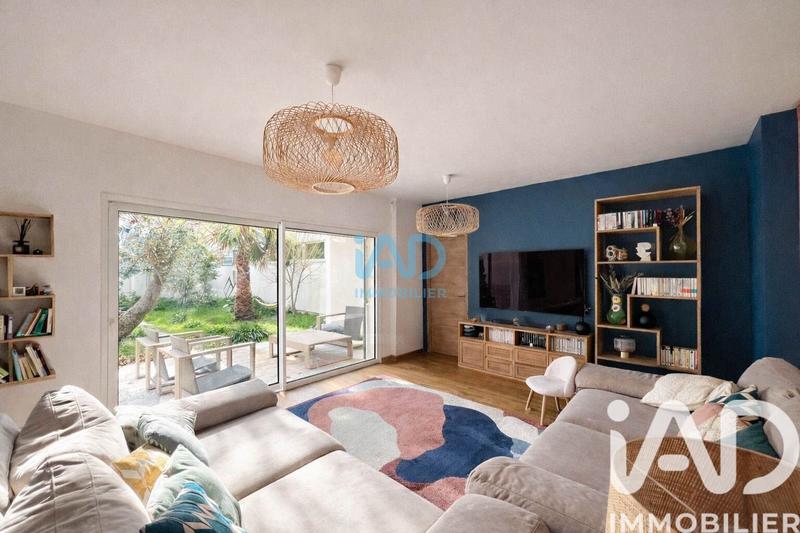 Maison - 200 m² - 10 pièces