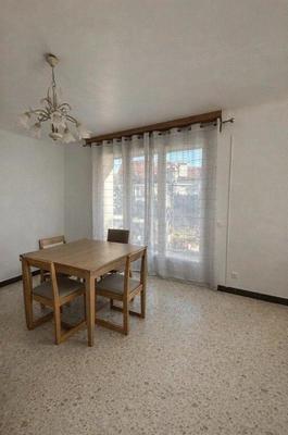 Maison traditionnelle - 91 m² - 4 pièces