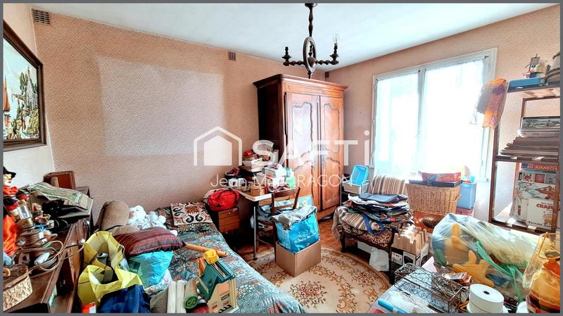 Maison - 99 m² - 6 pièces