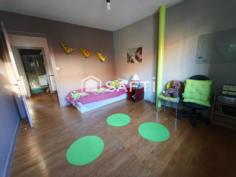 Maison - 194 m² - 7 pièces