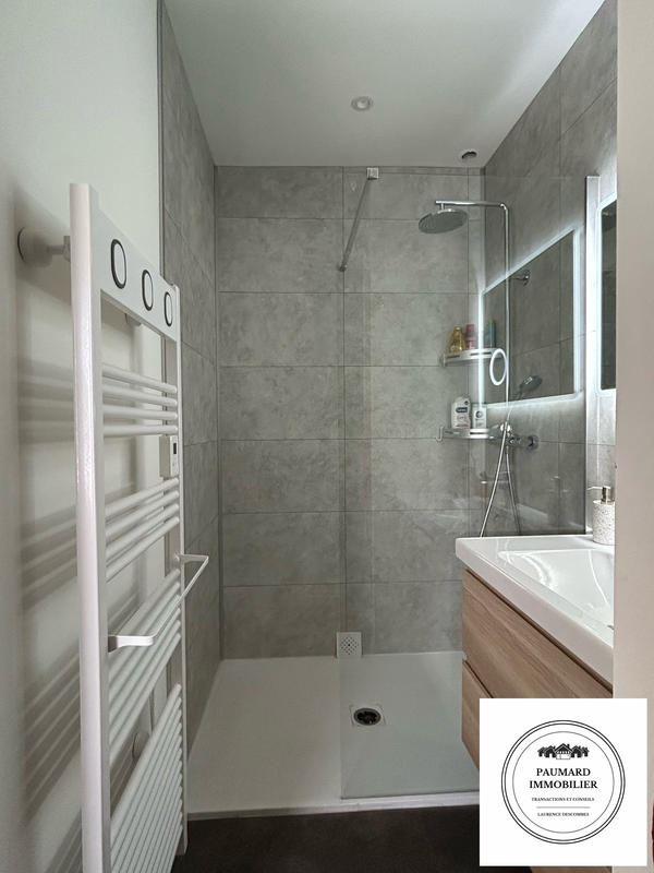 Maison - 104 m² - 8 pièces