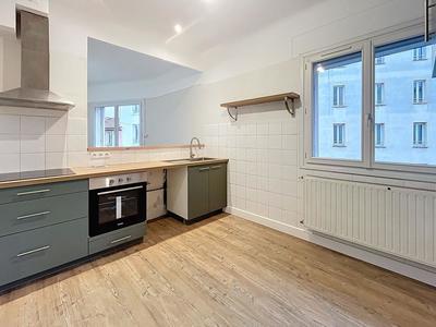 Appartement - 100 m² - 4 pièces