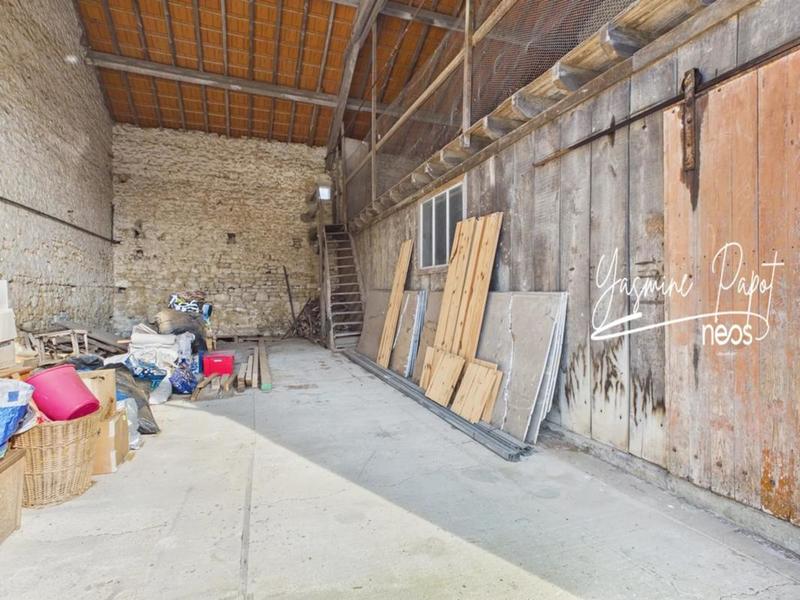 Maison - 295 m² - 12 pièces