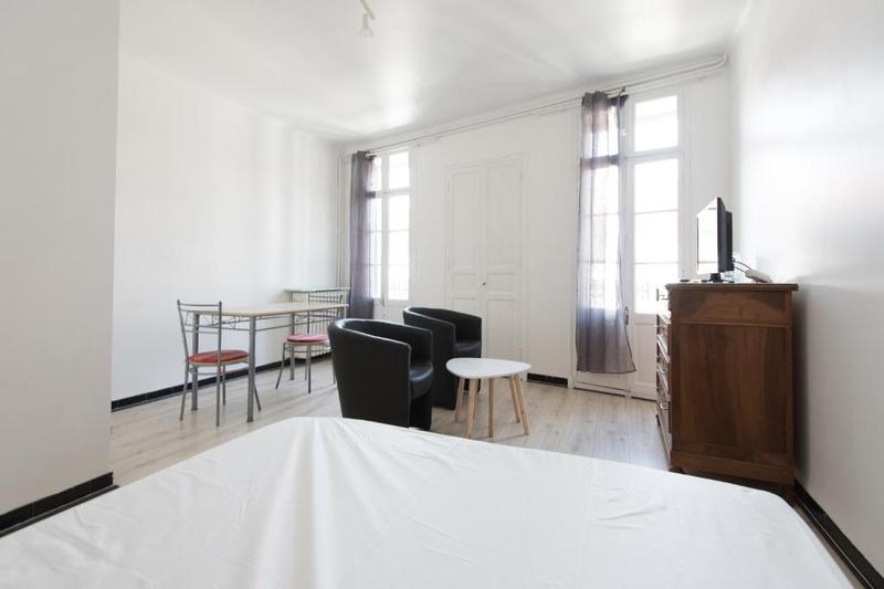 Immeuble - 110 m² - 7 pièces