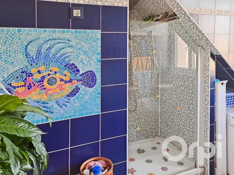 Maison - 183 m² - 7 pièces