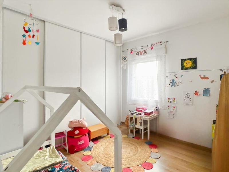 Appartement - 98 m² - 4 pièces