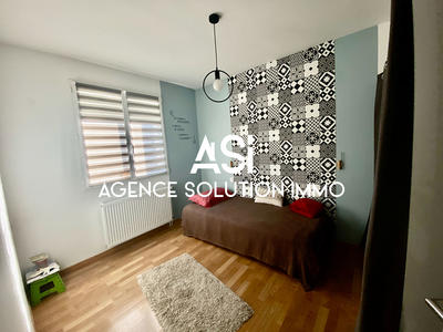 Maison - 91 m² - 5 pièces