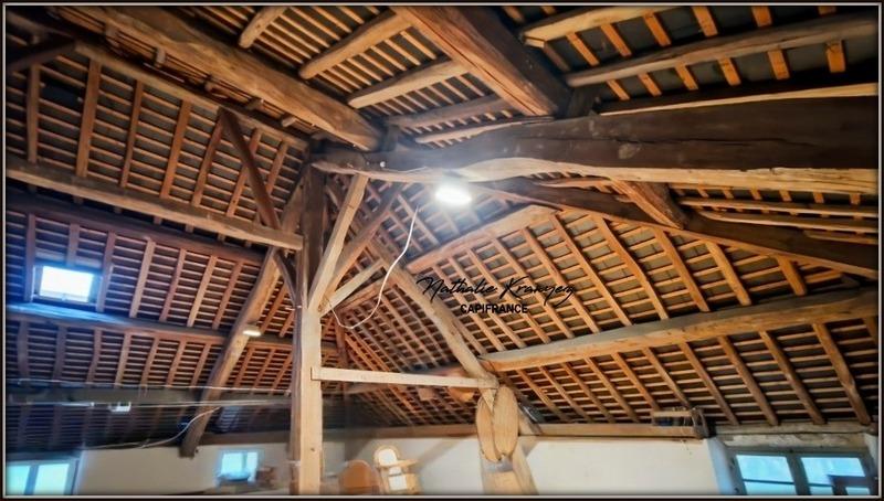 Maison - 243 m² - 8 pièces