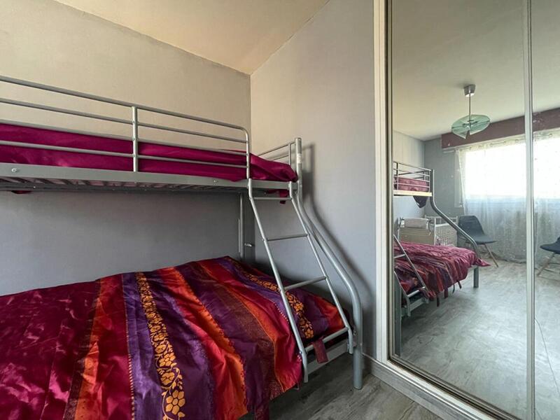 Appartement - 100 m² - 5 pièces