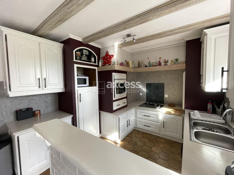 Maison traditionnelle - 145 m² - 5 pièces