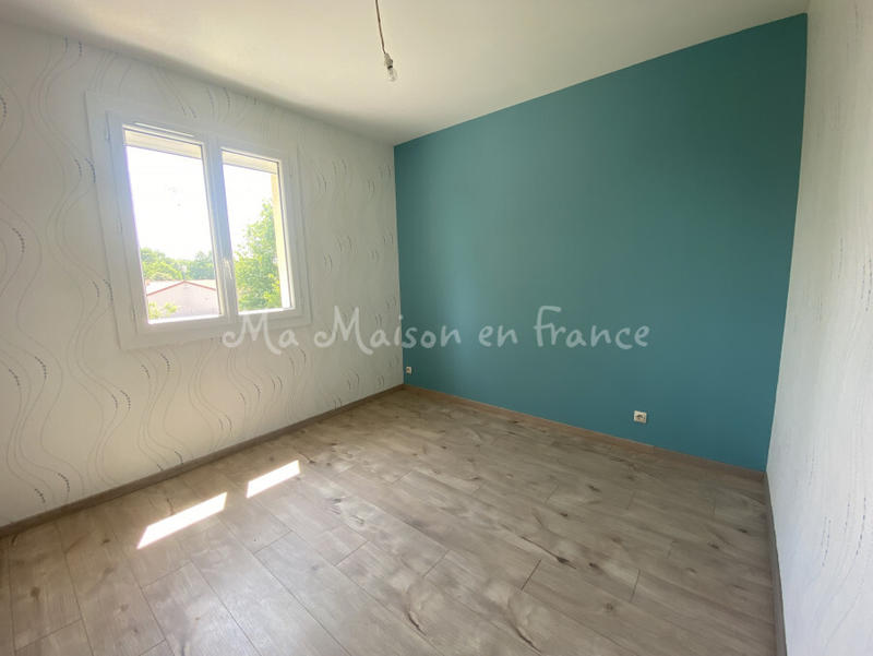 Maison - 92 m² - 6 pièces