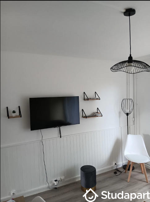 Chambre - 10 m² - 1 pièce
