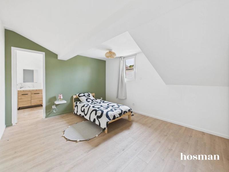 Maison - 95 m² - 3 pièces