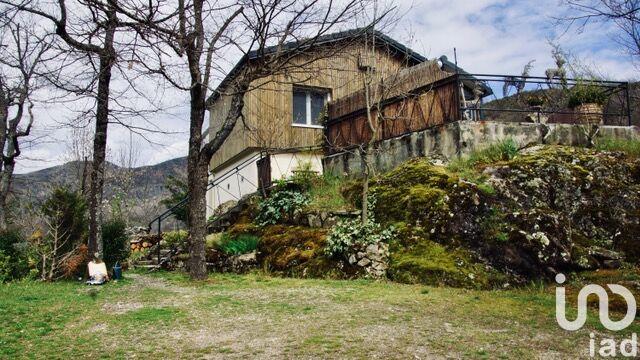 Maison - 104 m² - 5 pièces