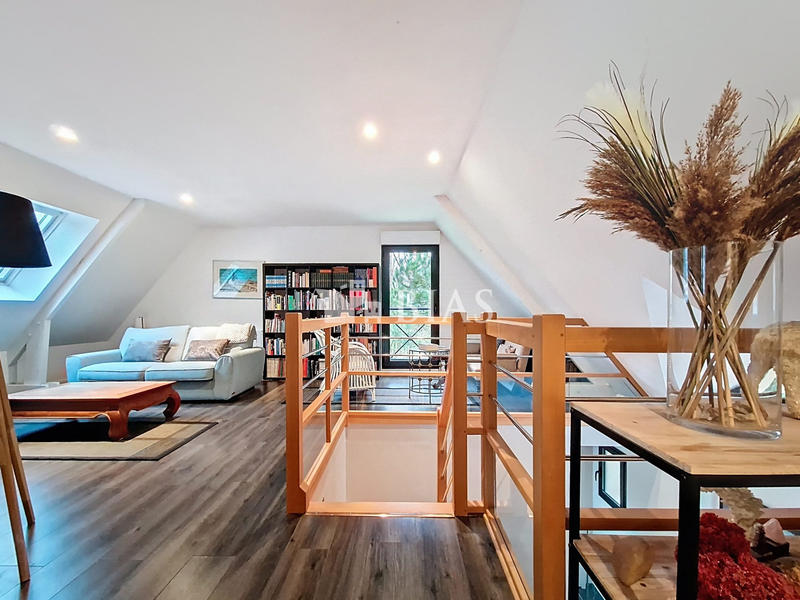 Maison contemporaine - 197 m² - 7 pièces