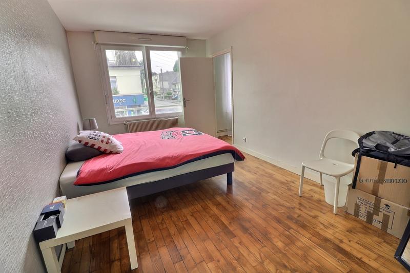 Appartement - 99 m² - 5 pièces