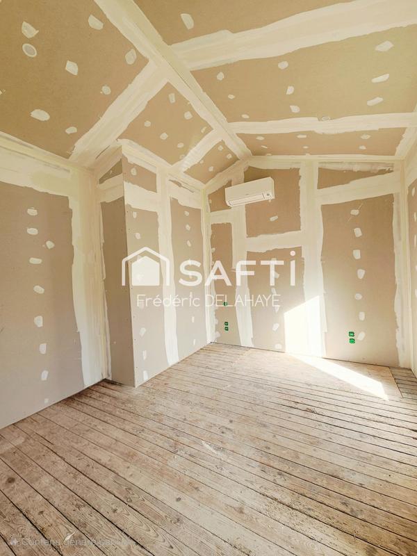 Maison - 330 m² - 7 pièces