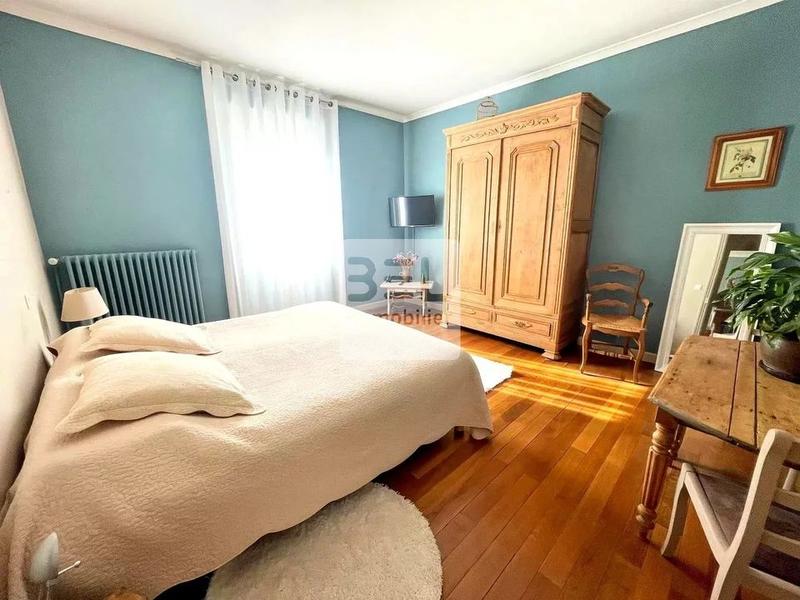 Maison - 188 m² - 7 pièces