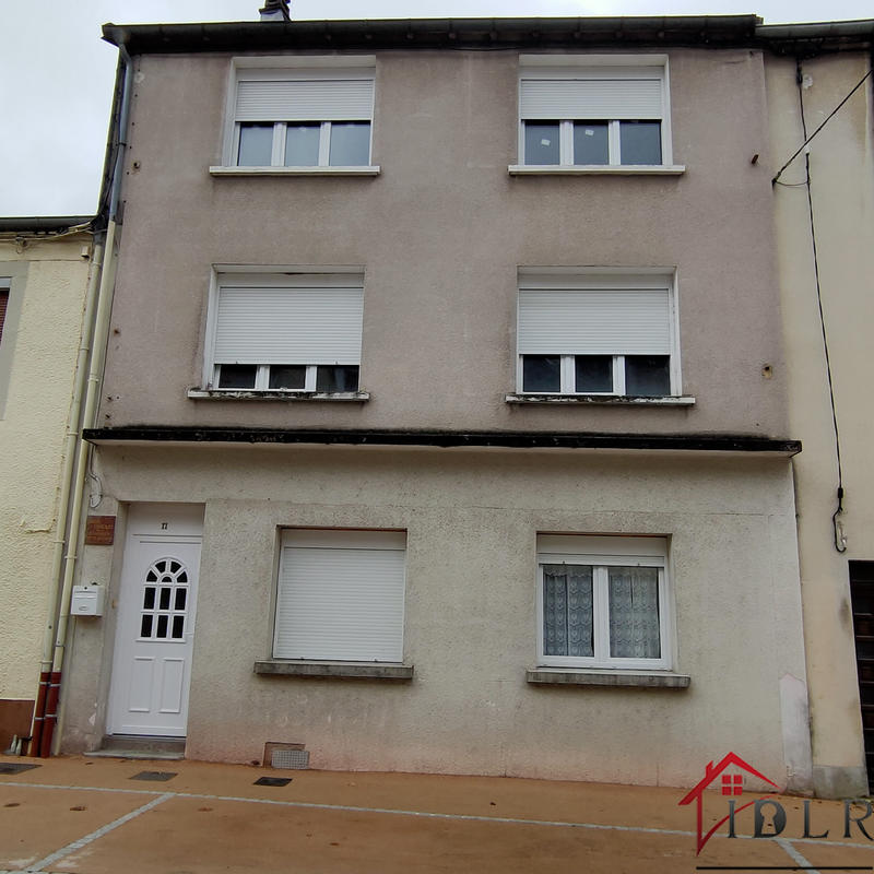 Maison - 233 m² - 11 pièces